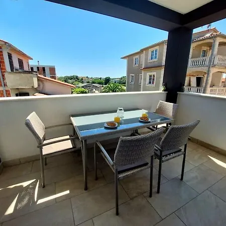 Apartment Valux